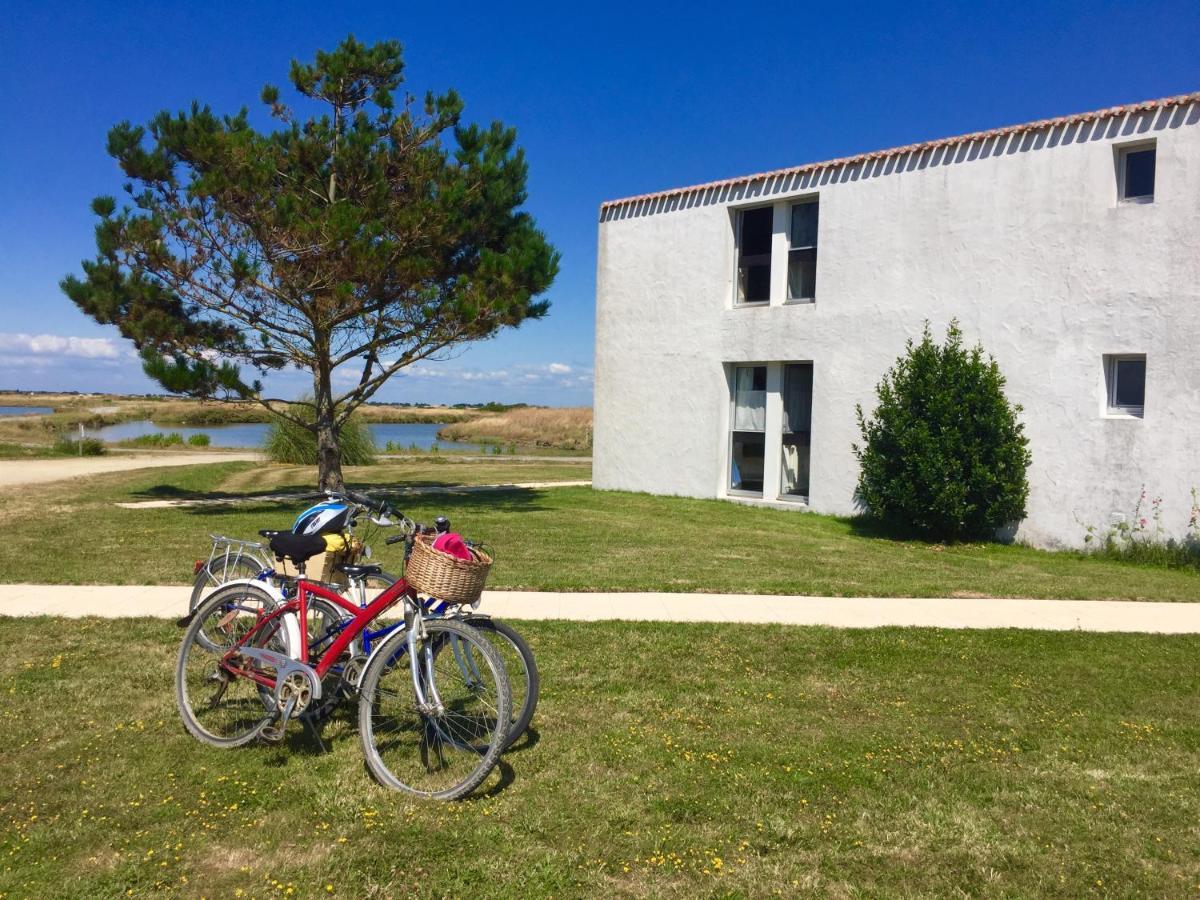 Hotel Les Esseppes L'Epine  Bagian luar foto