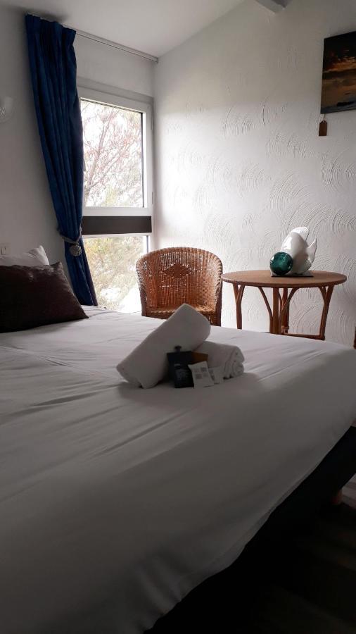 Hotel Les Esseppes L'Epine  Bagian luar foto